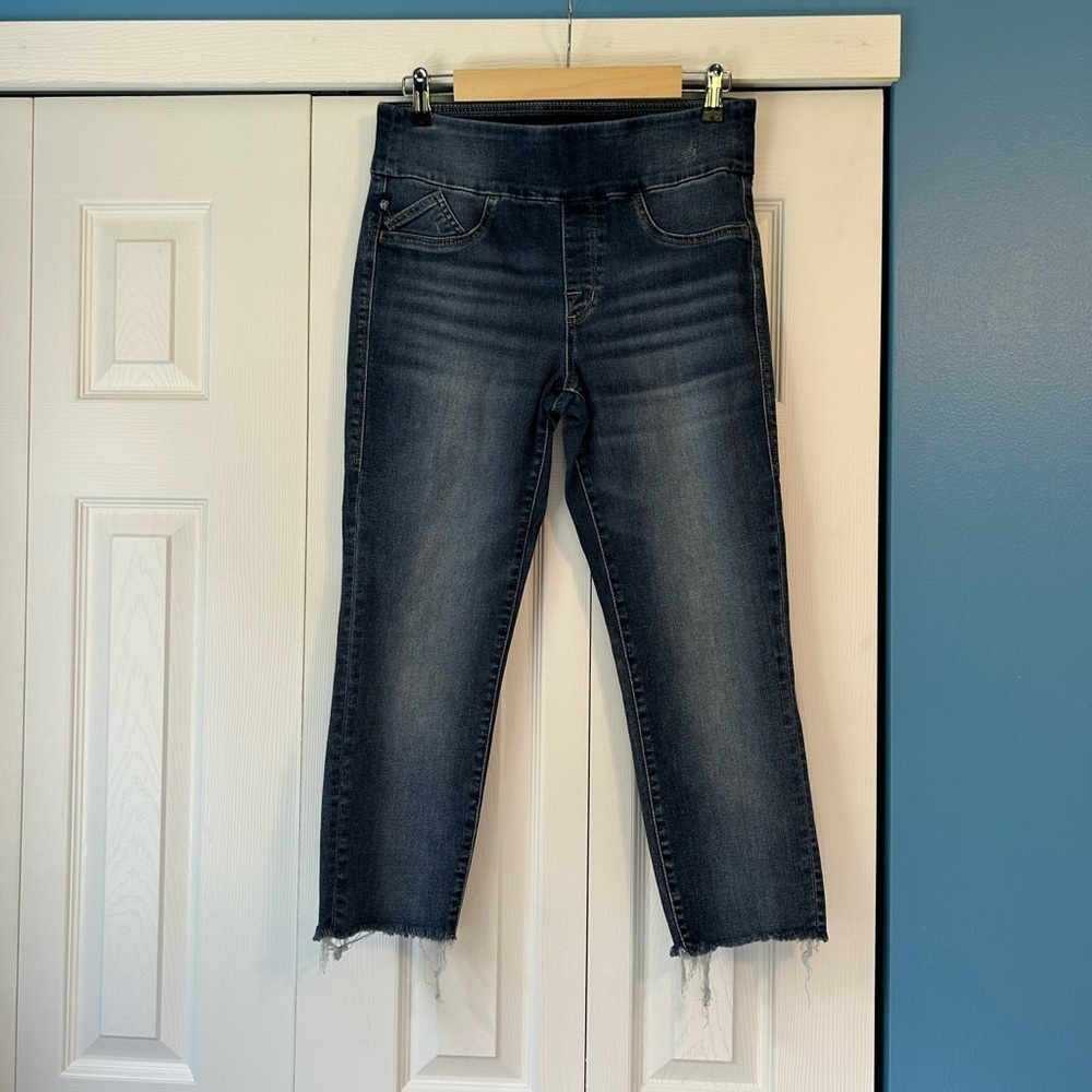 Rock & Republic Dark Wash Cropped Jeans